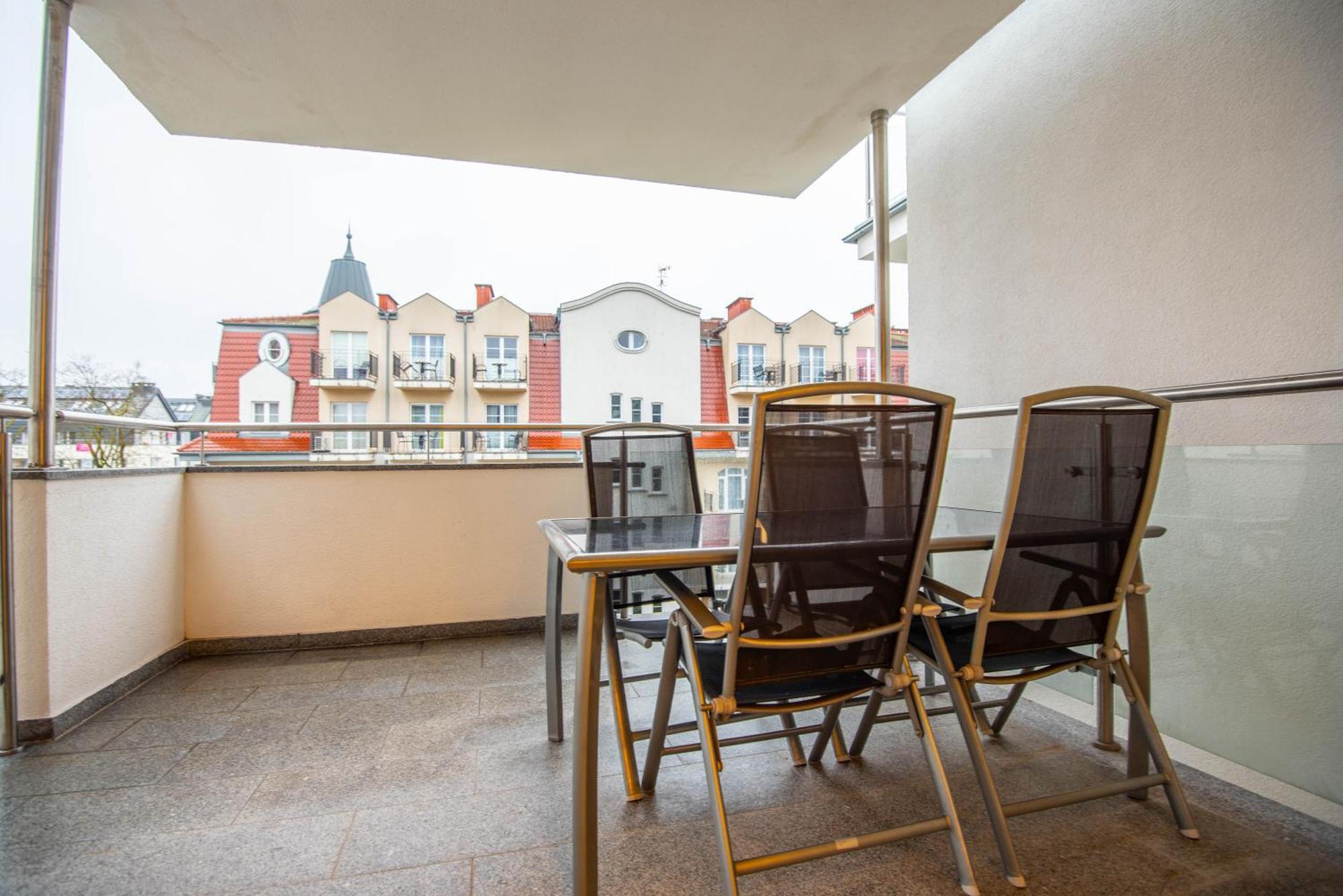Świnoujście Apartamenty Na Wyspie - Stella Baltic - Parking מראה חיצוני תמונה